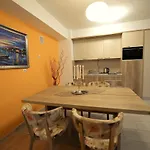 Diva Capitol Luxury Apartment *